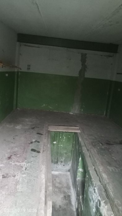 Сдам Рокувата сухой гараж можно под склад недорого на довгий срок