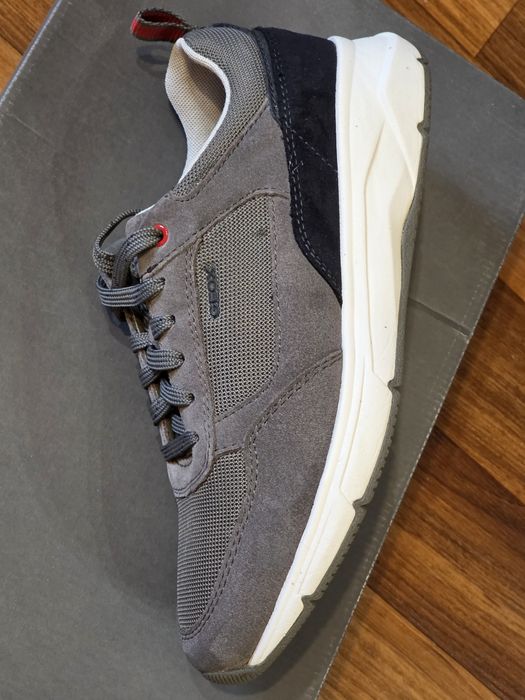 Кросівки GEOX чоловічі 40 розмір