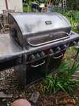 Duży grill gazowy