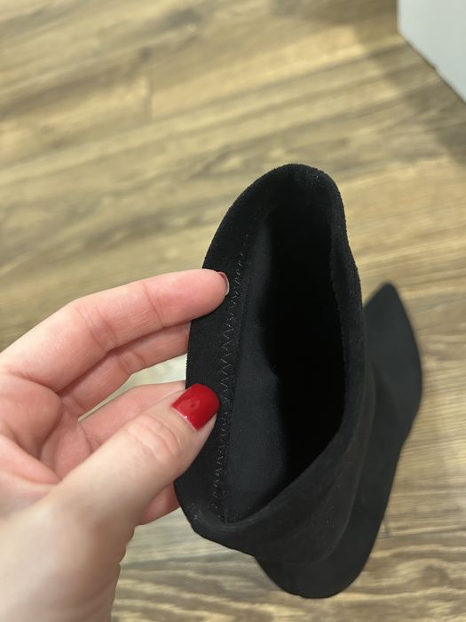 Продам ботильйони з екозамші, якісний замінник, чудова якість.