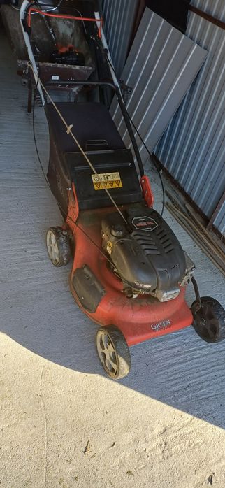 Kosiarka spalinowa z napędem