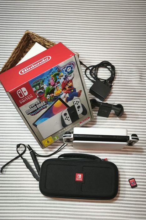 Nintendo Switch Oled + Bolsa