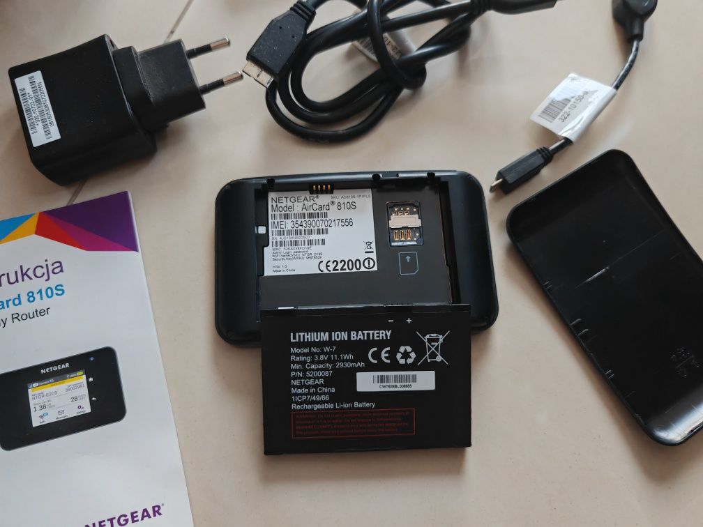 Aircard Netgear 810s komplet router bez simlocka internet SIM modem