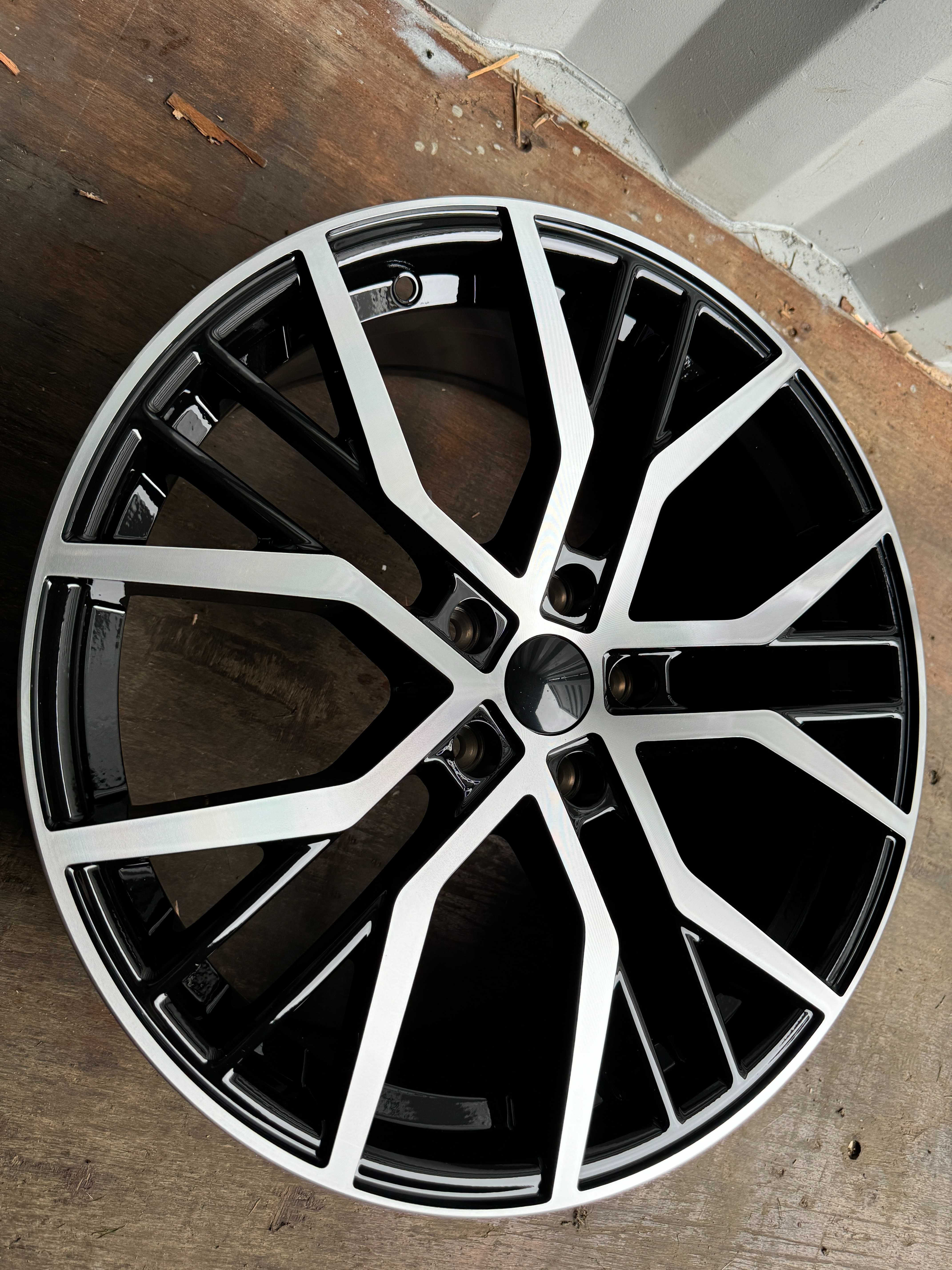 Alufelgi 19 Glossy Black Machined Face 5x112