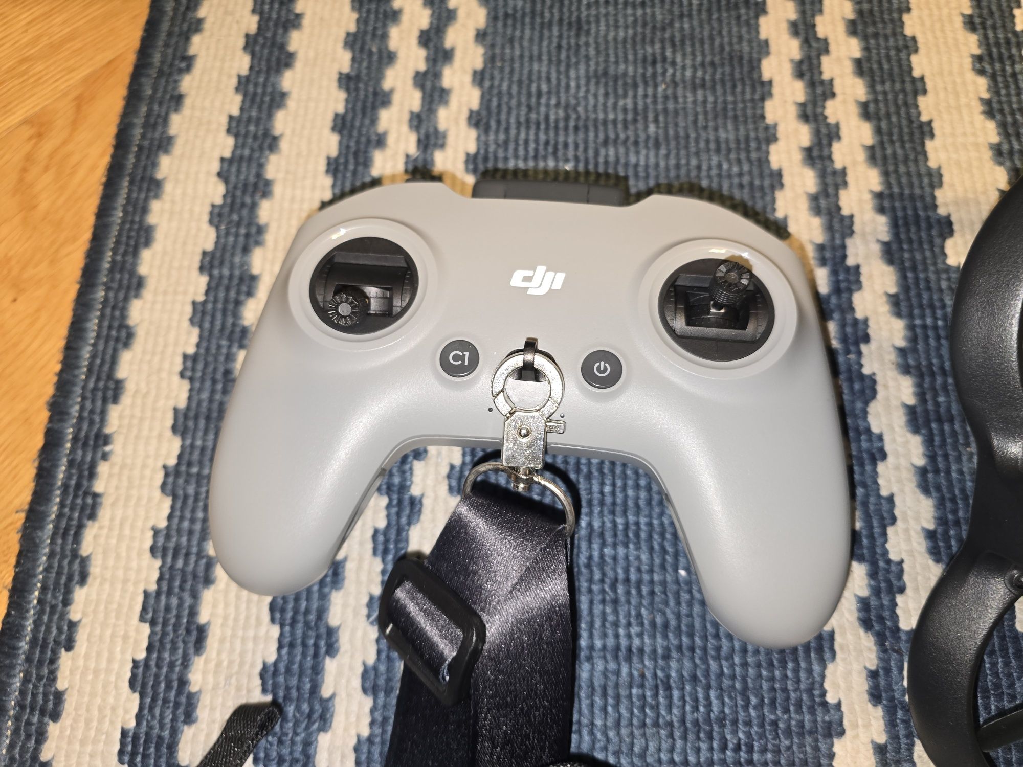 Dron Fpv DJI Avata + goggles integra + remote controller 2