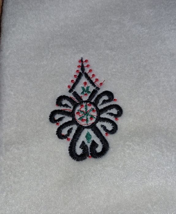 Nowy strój góralski wełniany z el. Parzenicy kapelusz