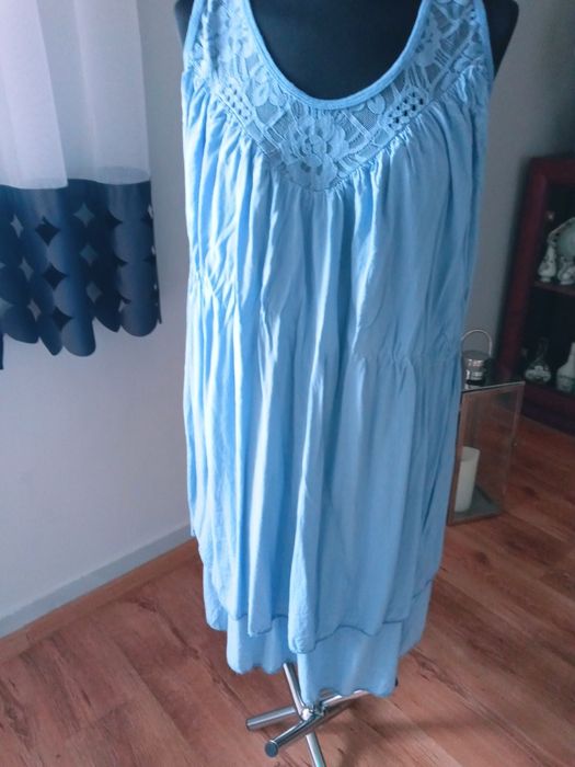 Sukienka letnia niebieska 44 46 zwiewna italia