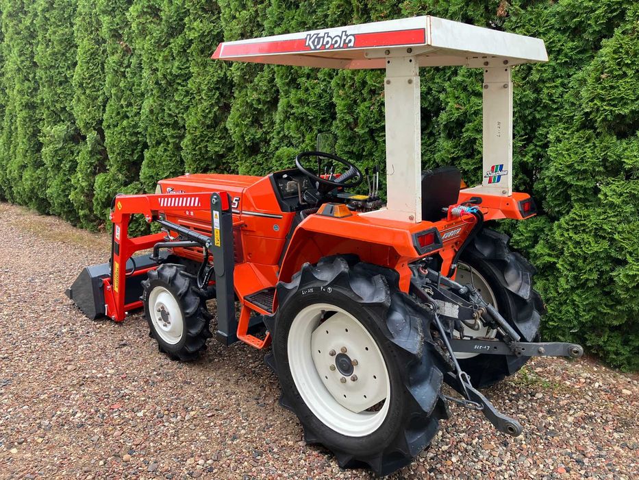 Mini Traktor Kubota L1 215 Rewers Wspomaganie Ładowacz Tur Ogrodniczy