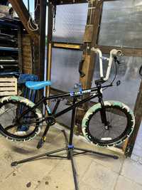 Bmx stolen brand 2022