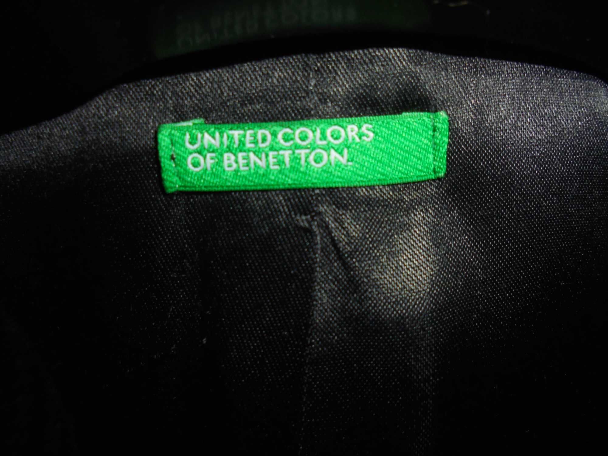 casaco de mulher da marca BENETTON