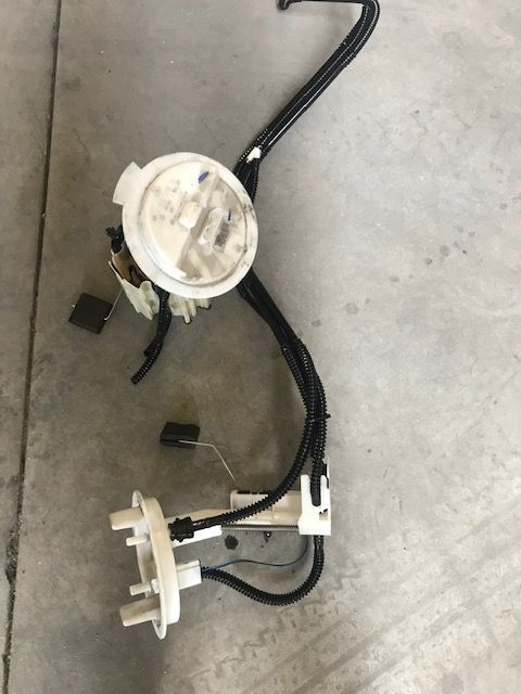 Bomba deposito de Gasoleo combustivel Mercedes c 220 W204