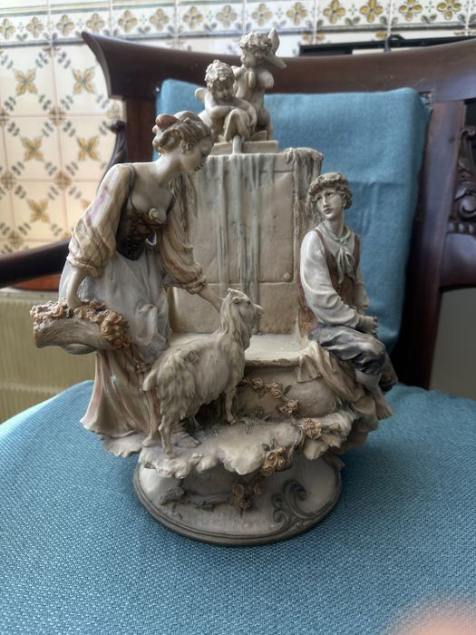 Estatueta de Decoração em porcelana