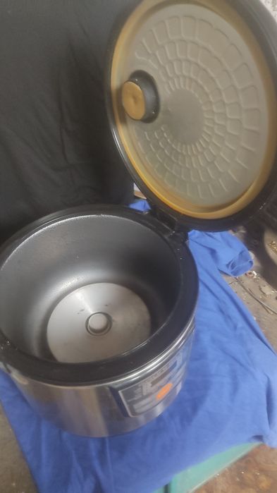 Мультиварка Grunhelm