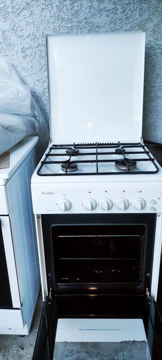 Продам газову плиту