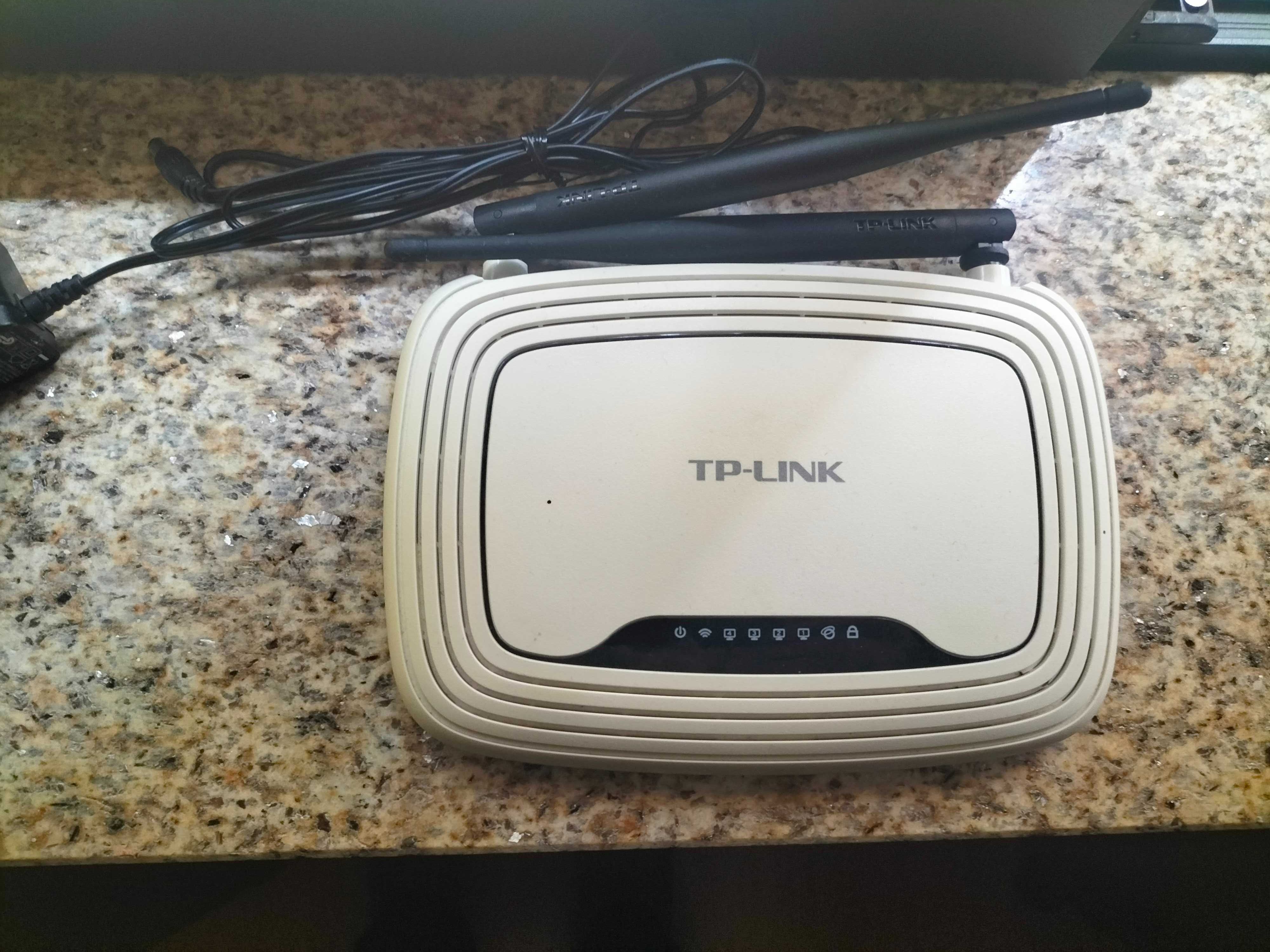 Router TP Link - Bom estado
