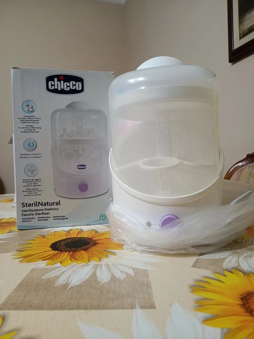 Esterilizador de biberões, tetinas, chupetas, etc