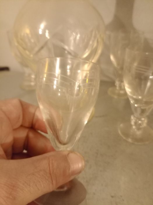 Conjunto de licoreira e 6 copos