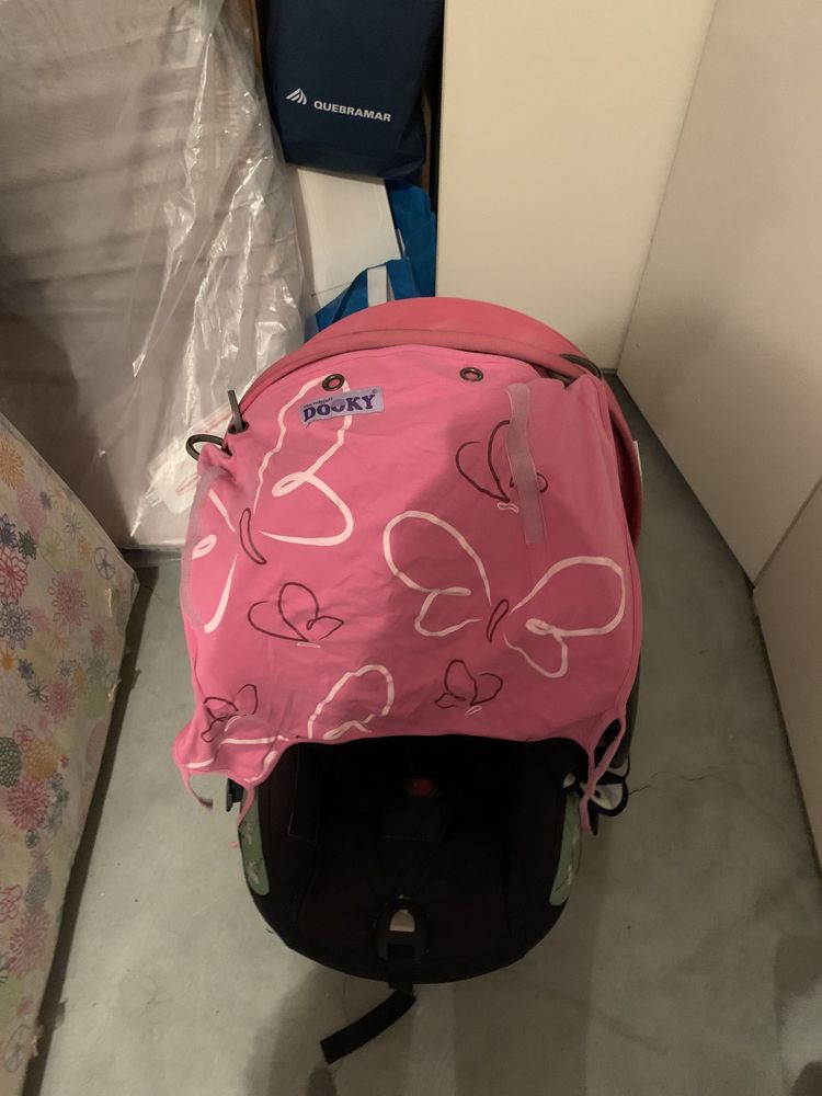 Vendo carrinho stokke rosa