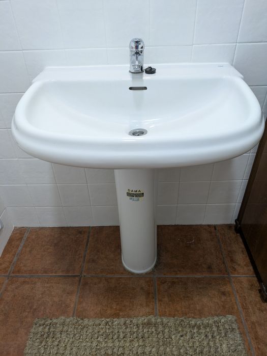 Lavatório Dama Roca