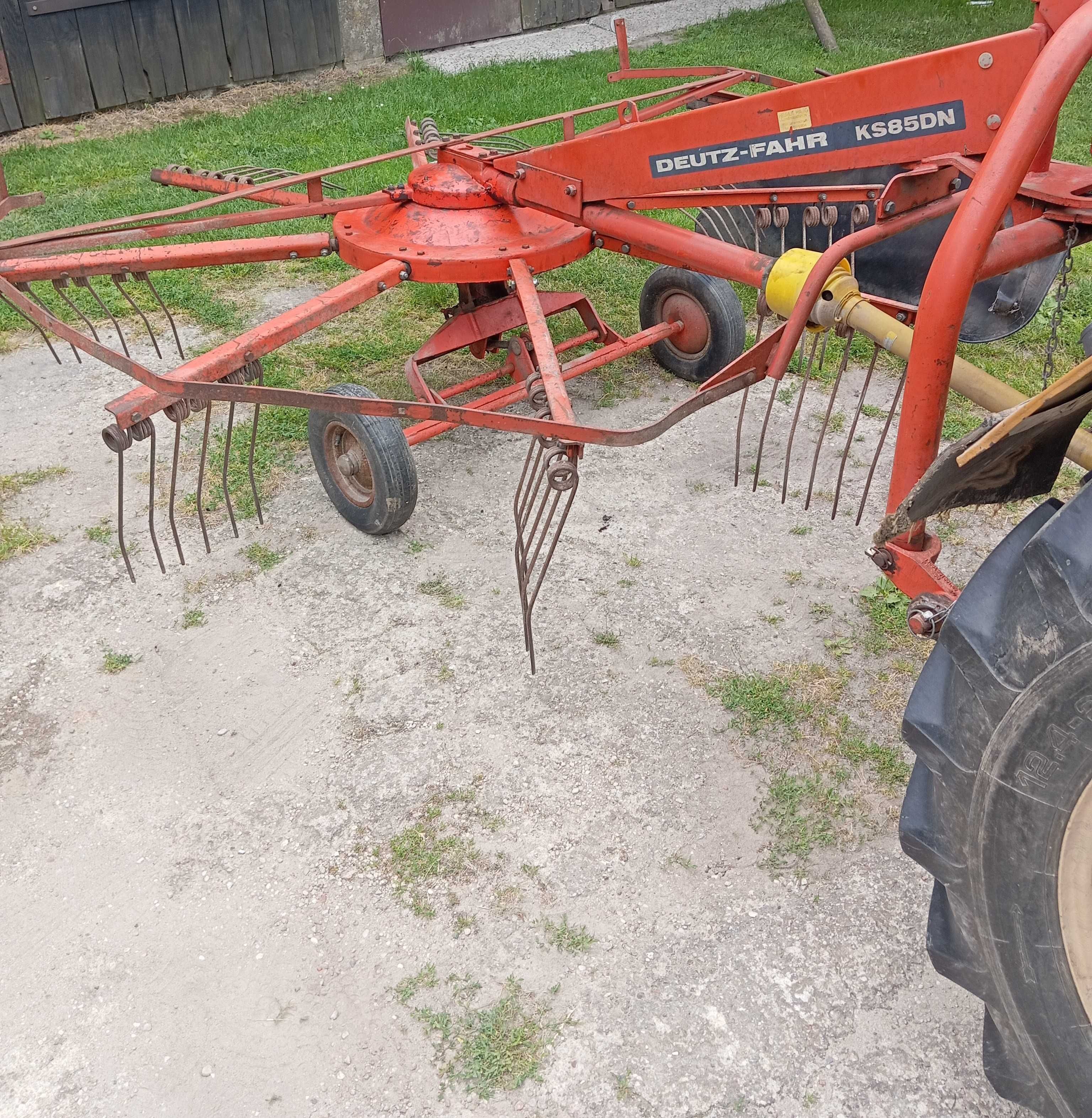 Zgrabiarka DEUTZ-FAHR KS85DN