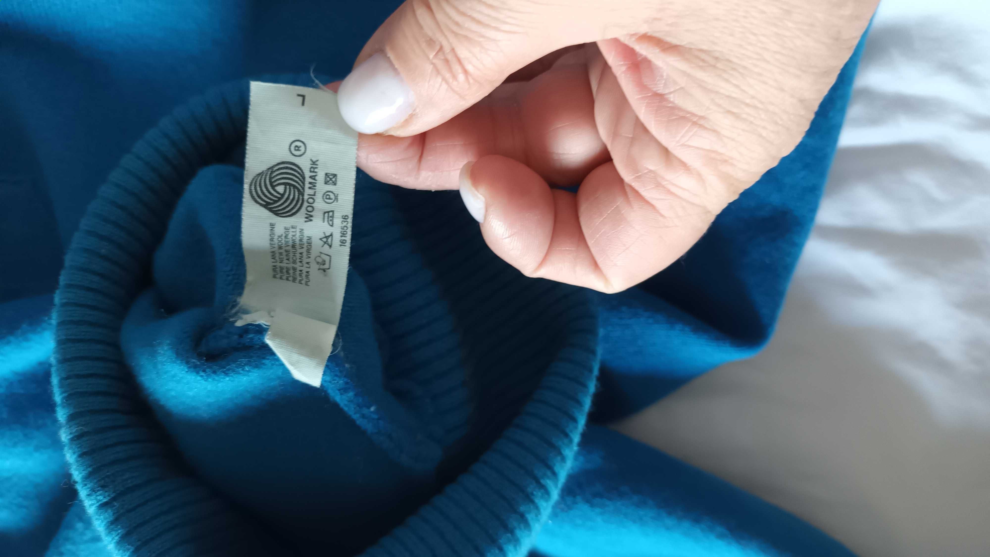 Camisola de gola alta da Benetton