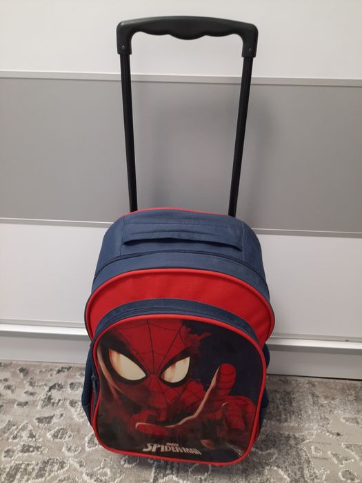 школьный рюкзак на колесах