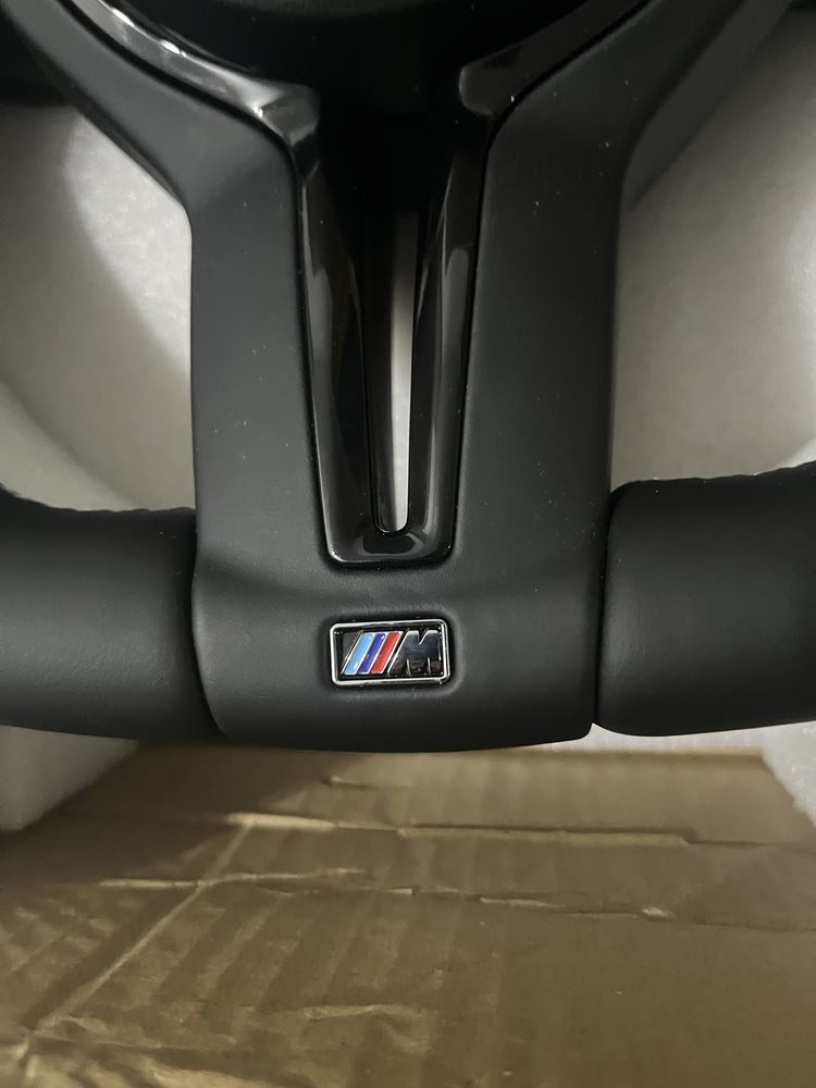Volante BMW M ( e81, e82, e84, e87, e88, e90, e91, e92, e93 e outros)