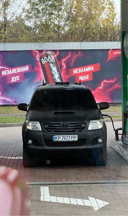 Продам Toyota Hilux