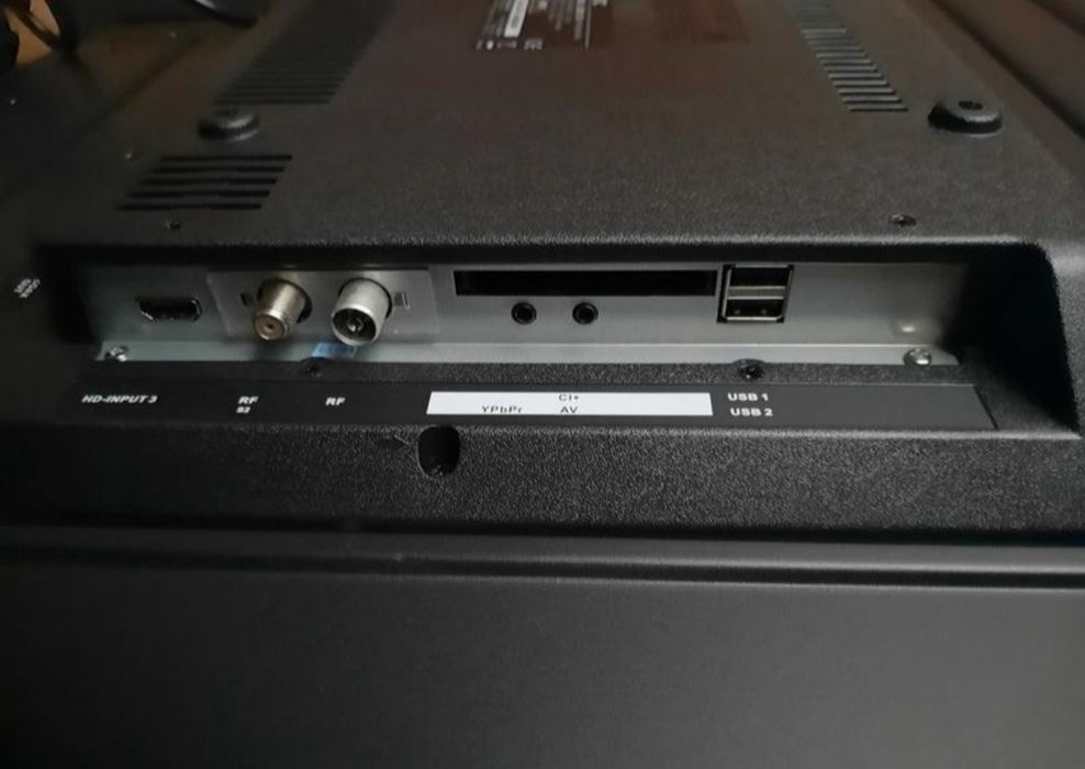 Телевізор jtc dvx5 124.5 cm (49")