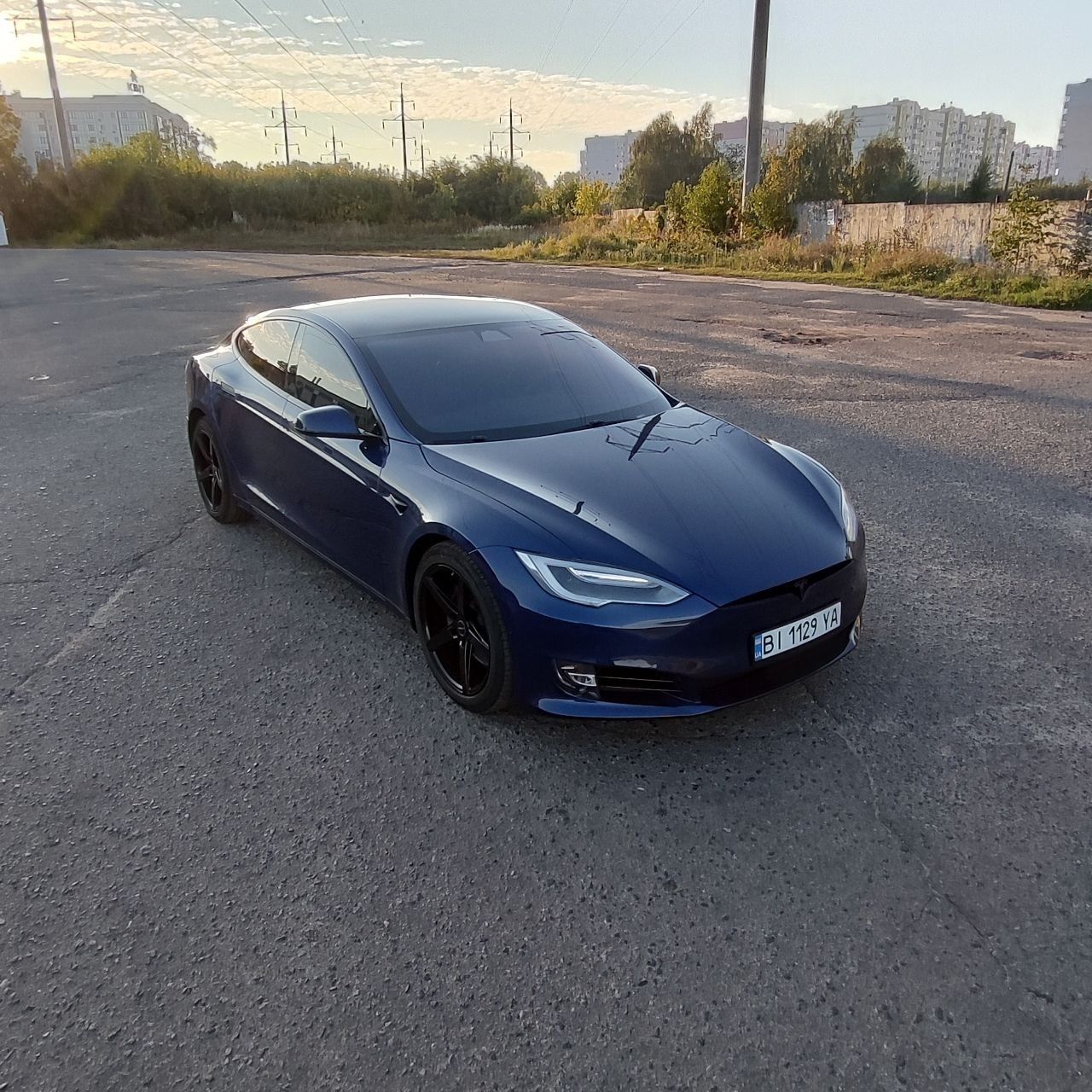 Tesla model S 75