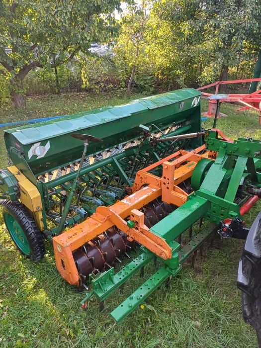 Agregat uprawowo-siewny "AMAZONE"