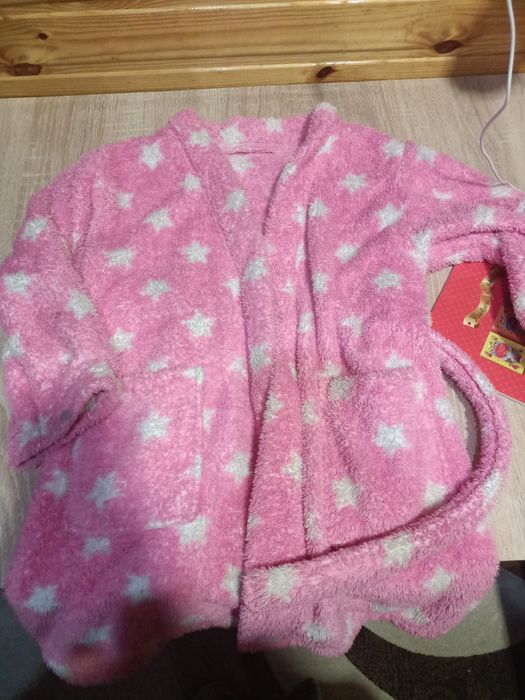 Віддам речі та іграшки