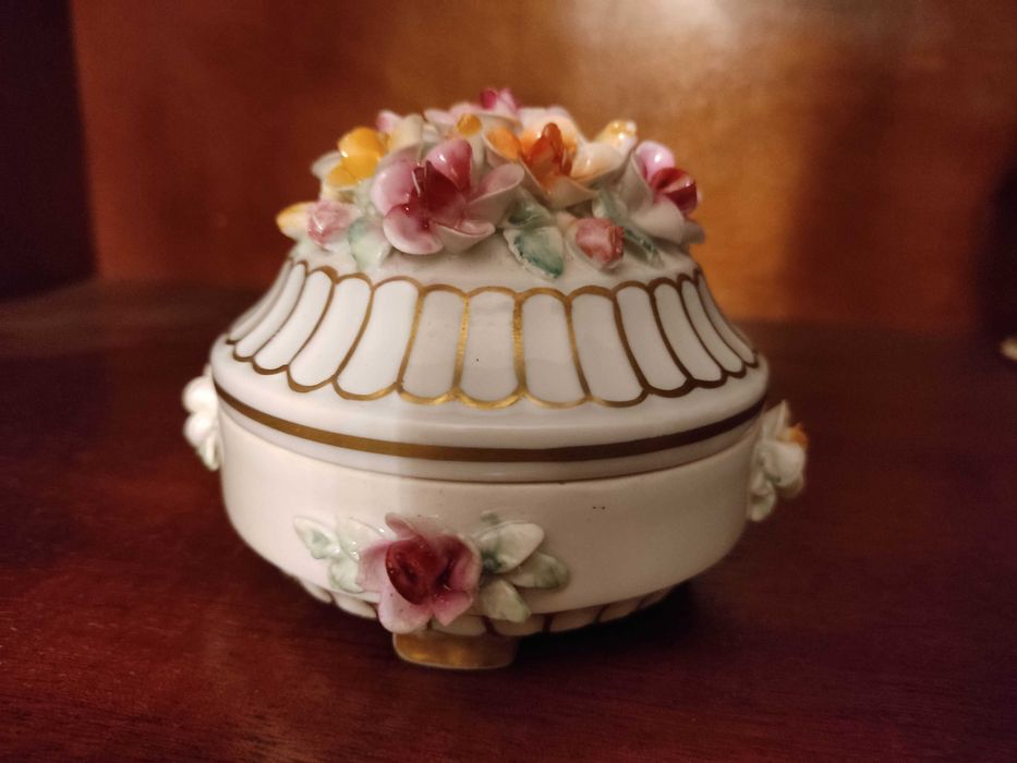 Conjunto de 5 peças de porcelana Artibus