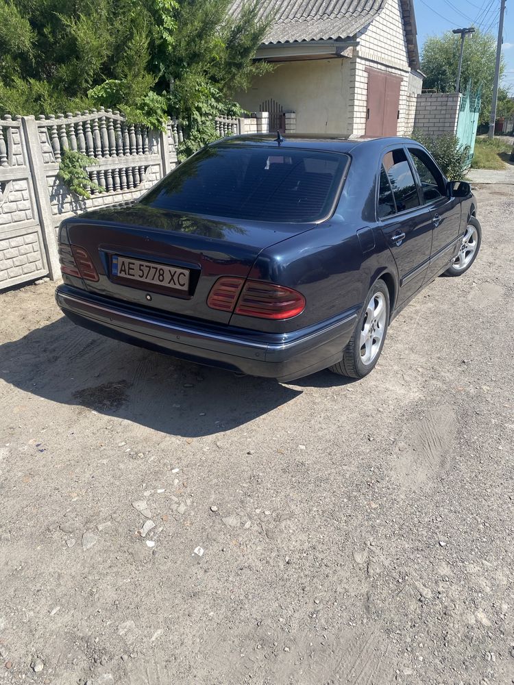 Mersedes w 210 E 270 cdi 2001
