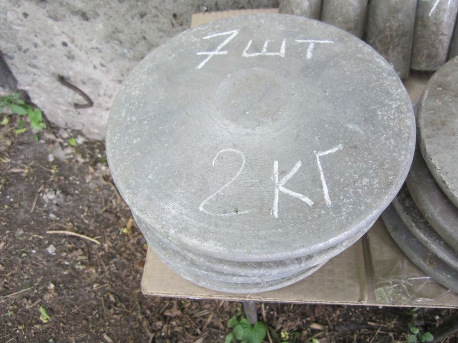 Гиря 32 кг  и  8 кг