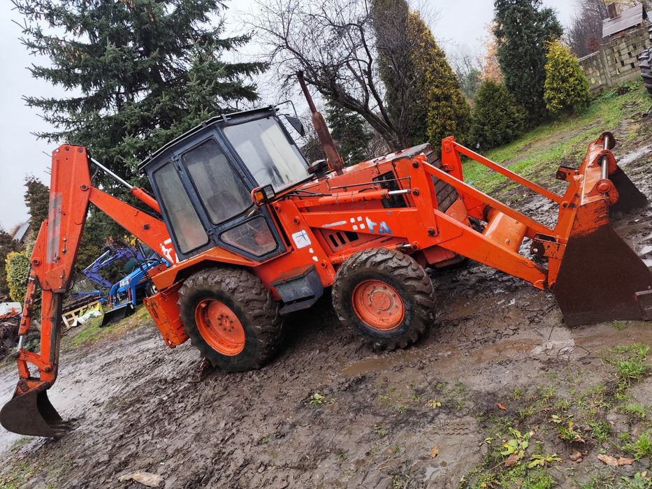 Koparko ładowarka Fai Dt silnik Perkins Turbo komatsu jcb