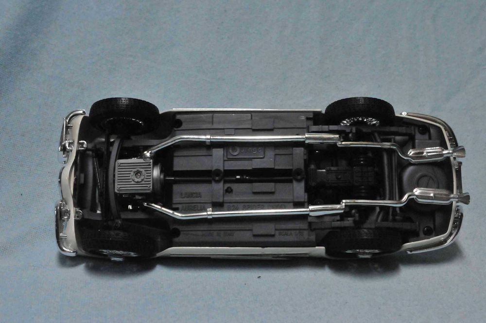 Burago - Lancia Aurélia B24 Spider