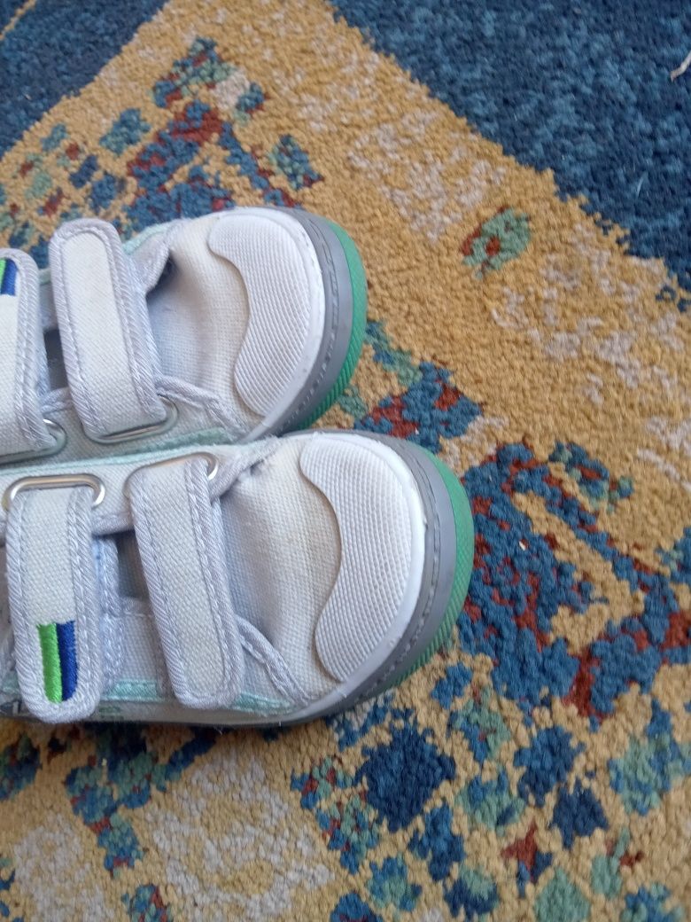 Buty dla dzieci rozmiar 26 używane