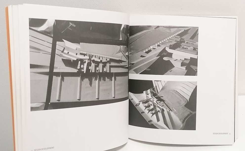 Morphosis- Diamond Ranch High School: Source Books in Architecture: 1