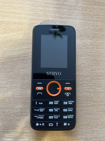 двухкарточный мобильный телефон SERVO V8240