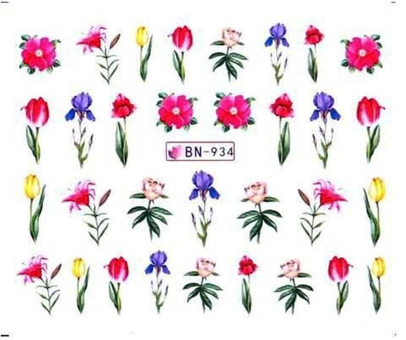 Wodne naklejki na paznokcie