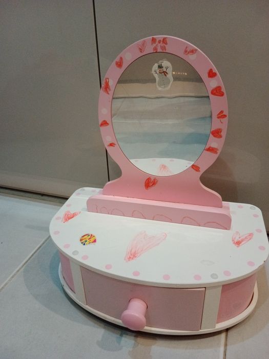 Toaletka dla dziecka drewniana