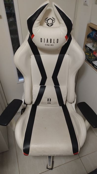 Fotel gamingowy - Diablo Bialy