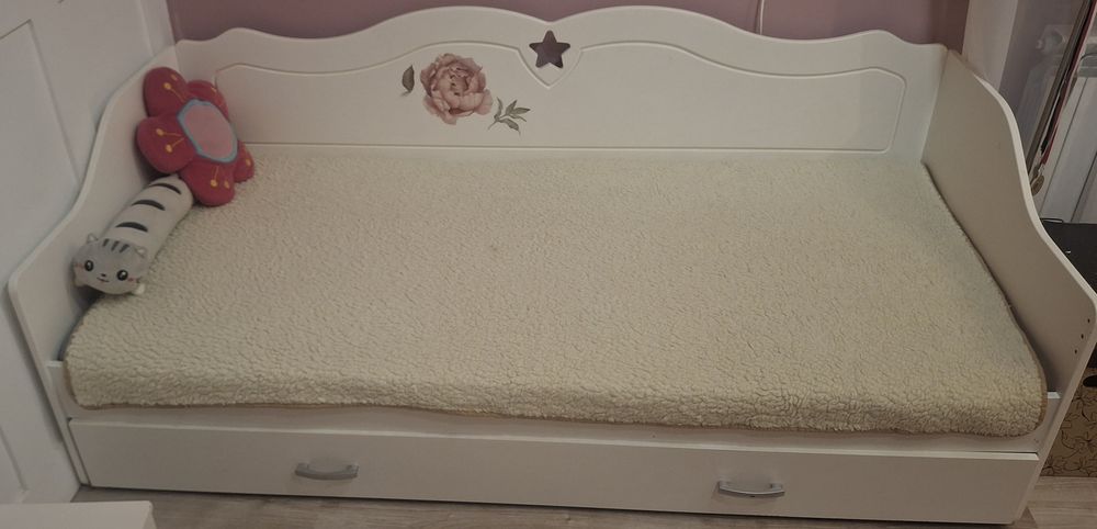 Biale Łóżko z szufladą