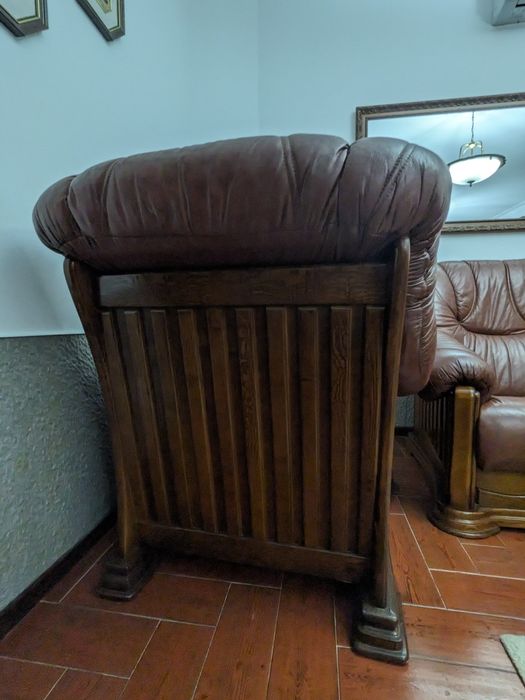 Terno de sofás em pele
