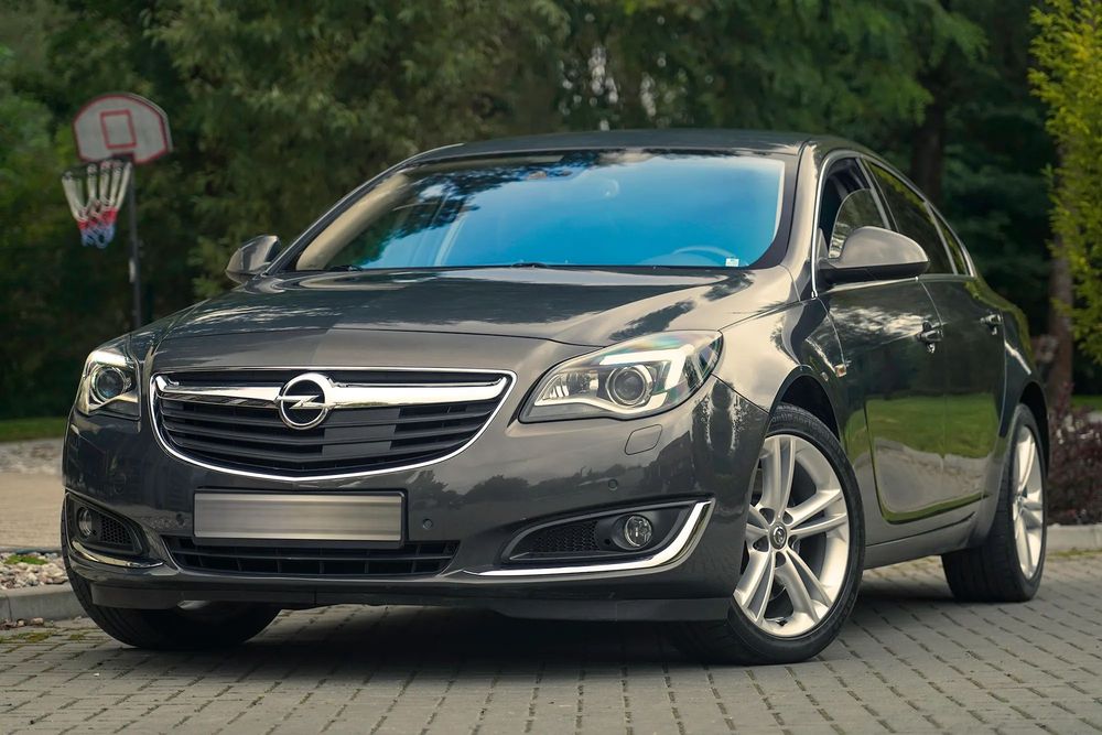 Opel Insignia Insignia 2.0T 4X4 260KM bixenon radar ACC przebieg tylko 98tys km