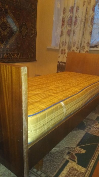 Кровать б/у однушка