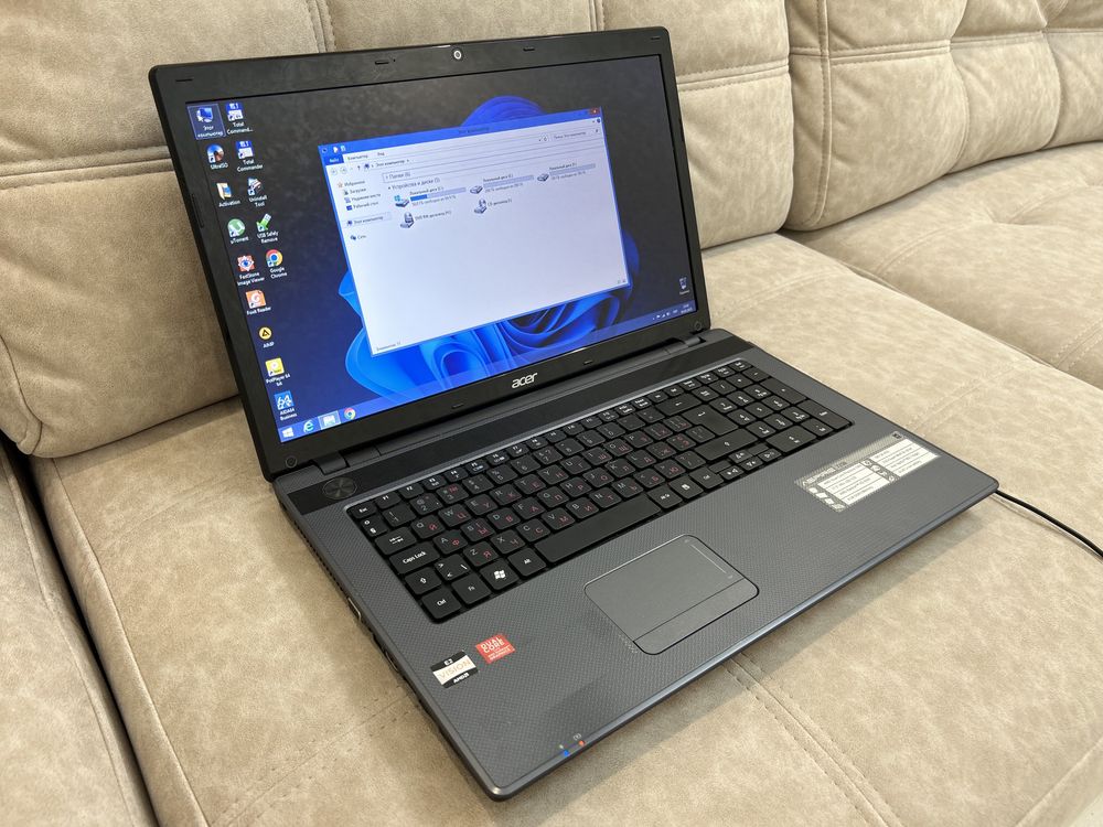 Продам ноутбук Acer Aspire 7250 в хорошому стані