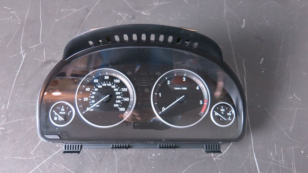 BMW F10 F11 5 zegary licznik prędkościomierz