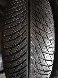 235/45/18 R18 Michelin Pilot Alpin 5 4шт зима